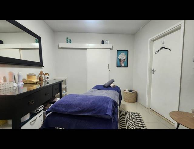 BUSINESS PROPERTY TO RENT IN LA LUCIA